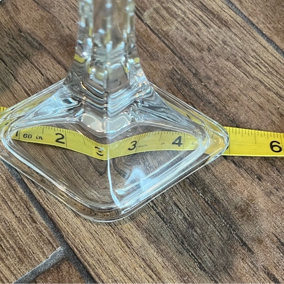 Clear crystal tulip candlestick holders - 8” x 4” - Picture 4 of 5